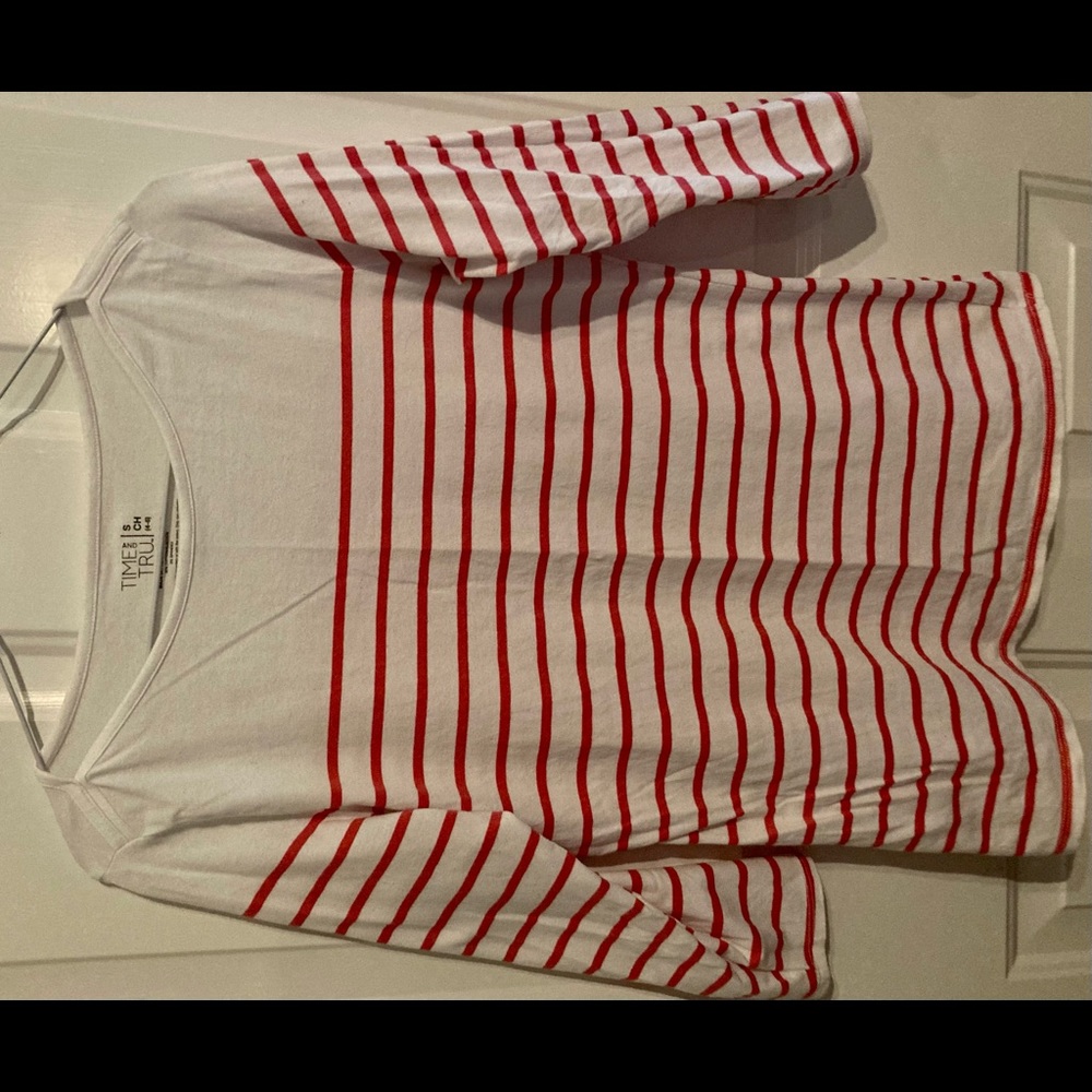 3/4 length orange/white striped top